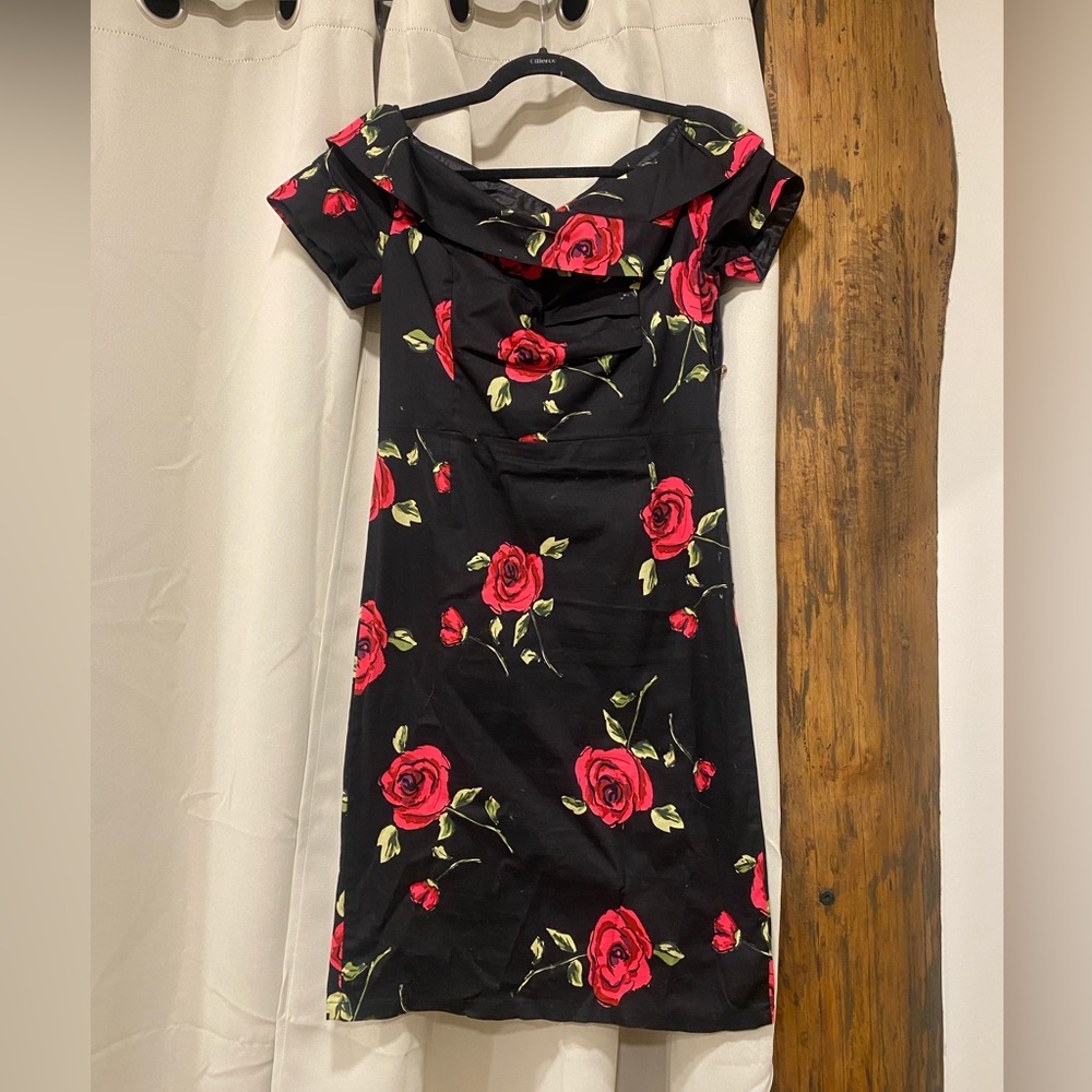 Belle Poque women’s vintage dress with roses